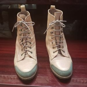 Esprit Leather  ankle boot